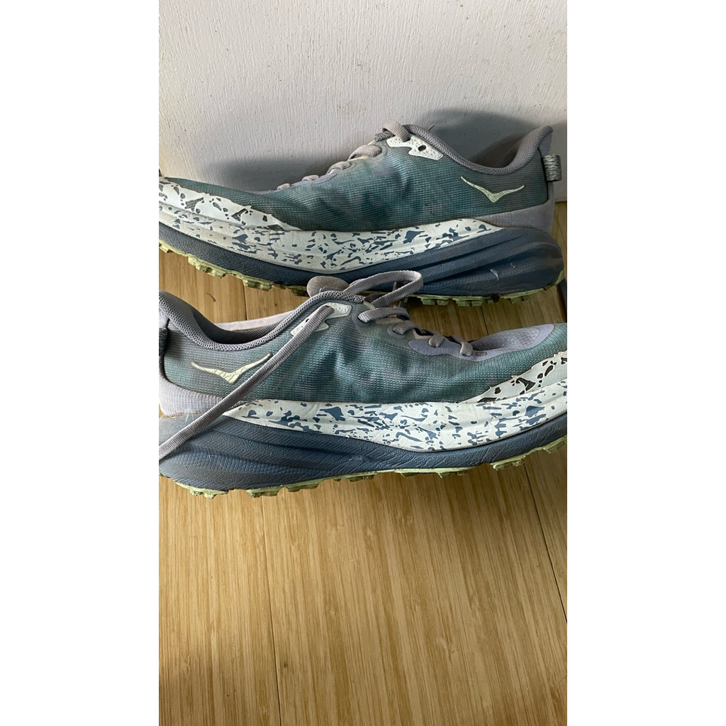 Preloved Hoka Speedgoat 6 wide