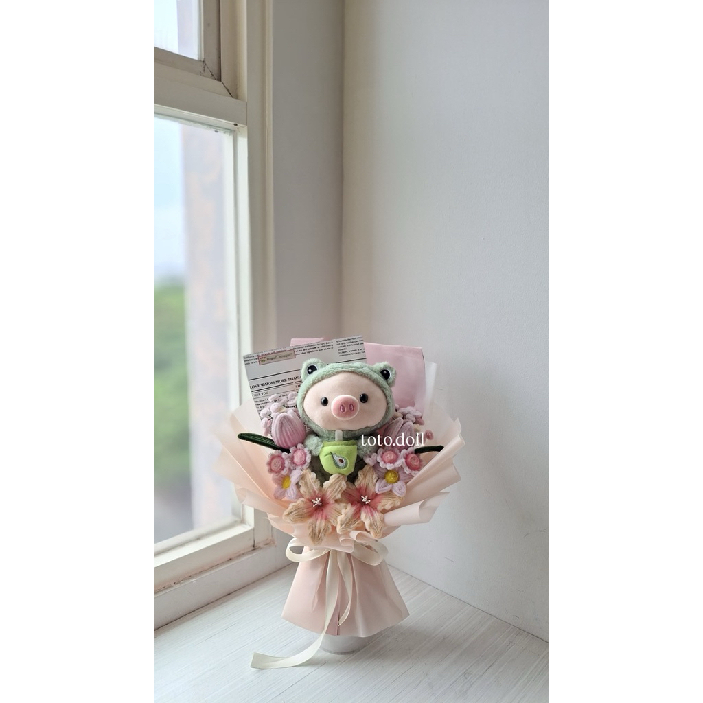 BUKET BONEKA WISUDA KUCING FROG HOODIE