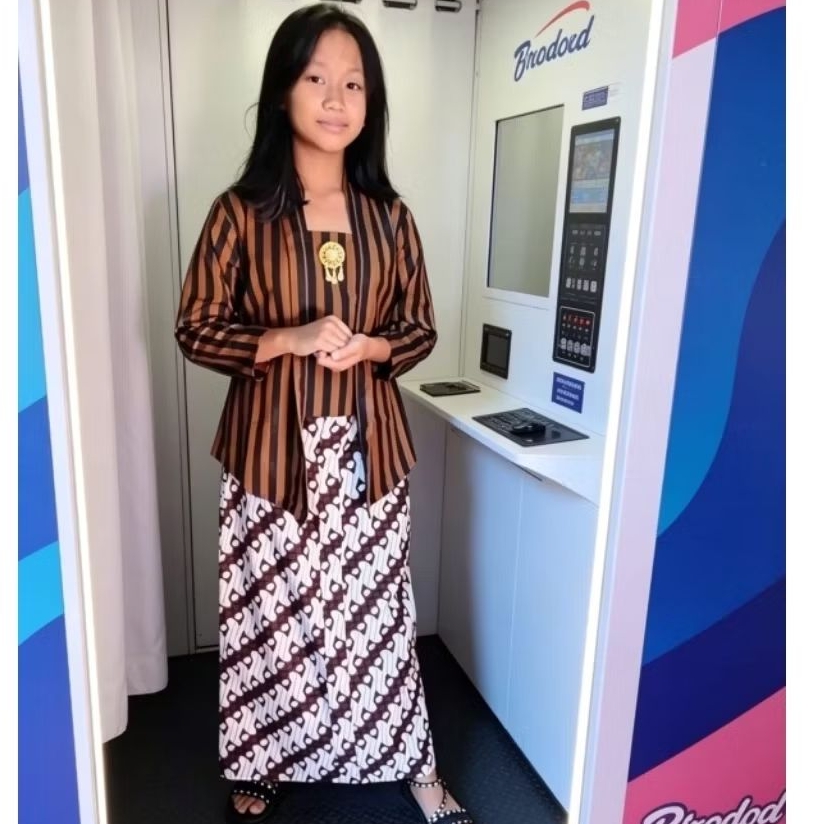 kebaya lurik anak perempuan baju adat tradisional anak atasan/setelan/lengkap dengan bros