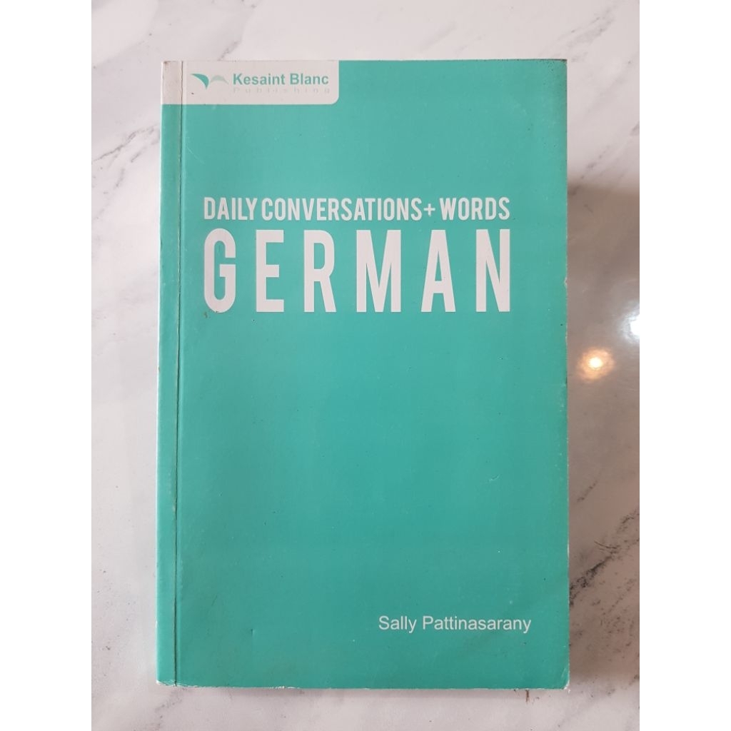 Buku Kesaint Blanc - Daily Conversations + Word German