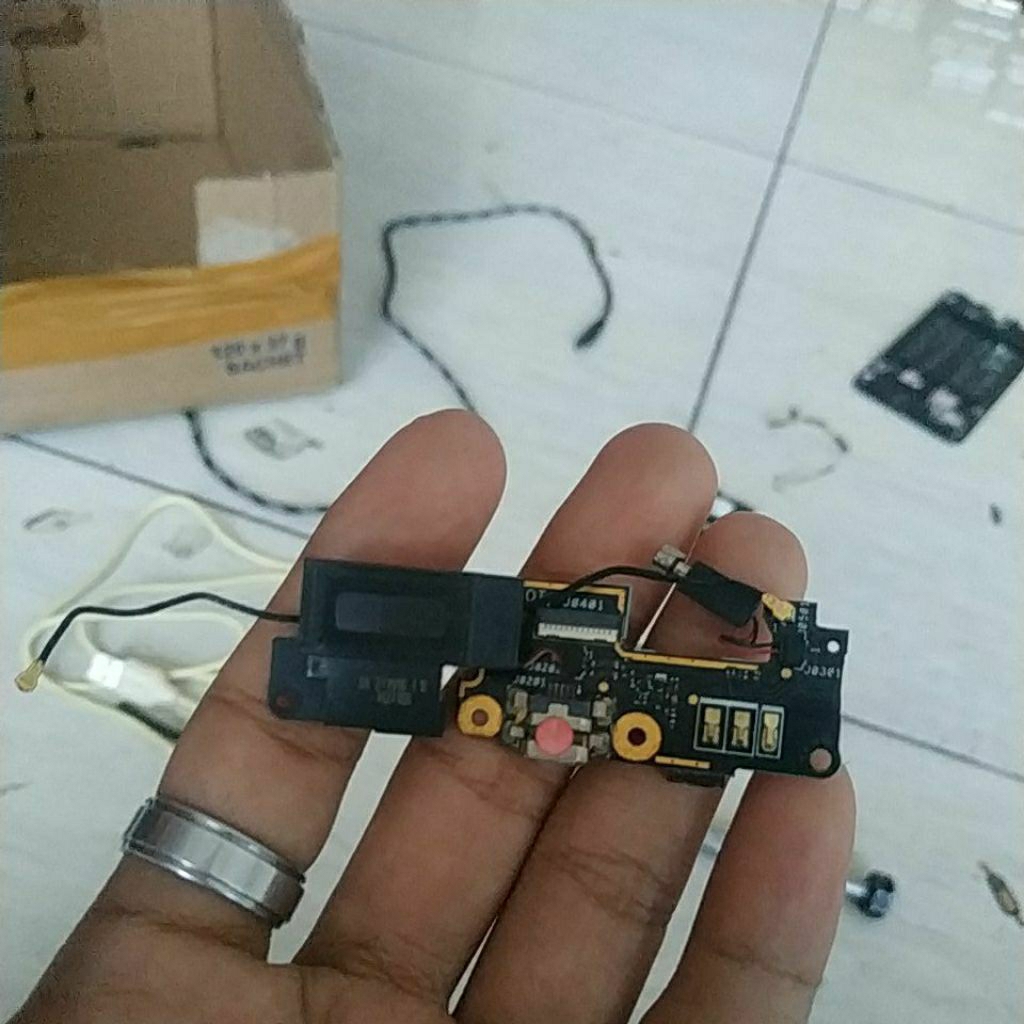 board cas bekas Asus Zenfone 5 dapat sesuai gambar