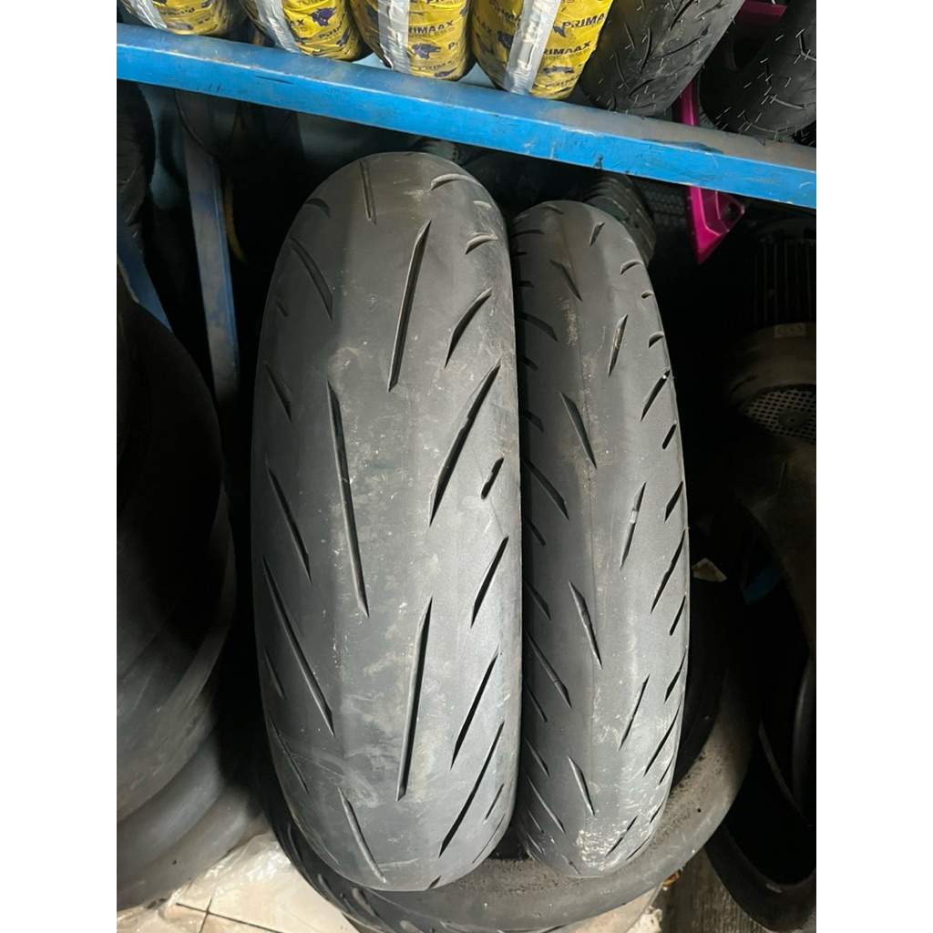 battlax hypersport s22 160/60-17 dan 120/70-17