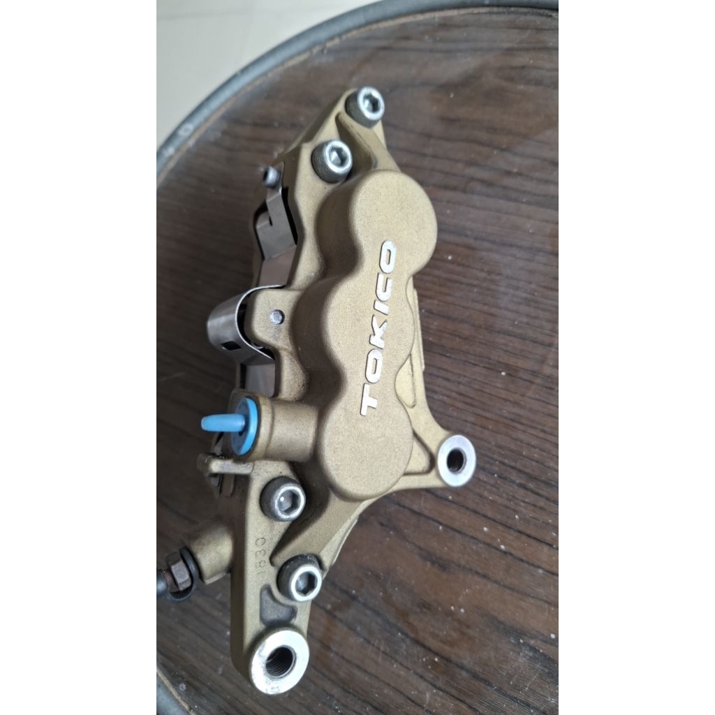 kaliper axial kiri tokico 6piston