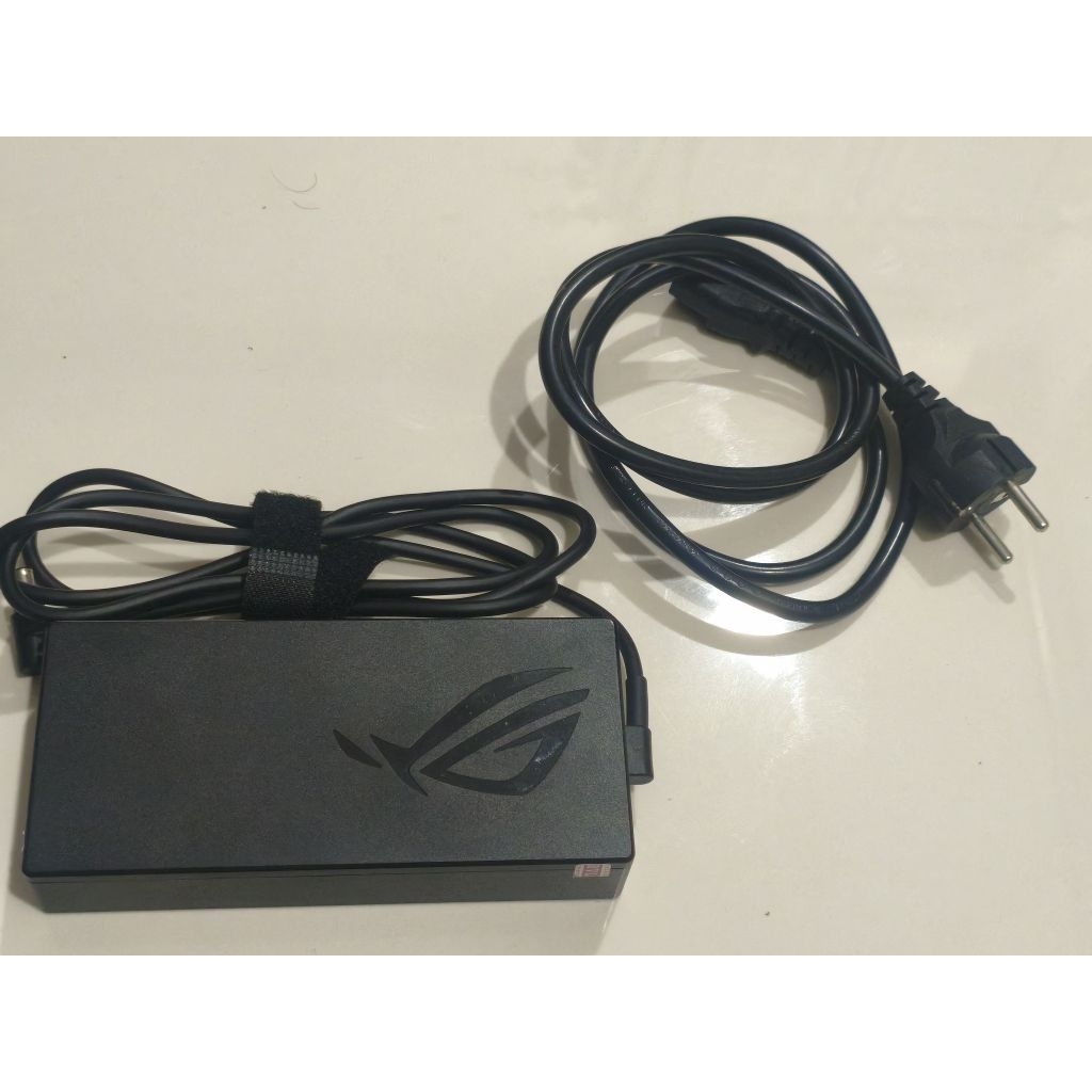 Adaptor Charger Laptop Asus / ROG (180W) Like new