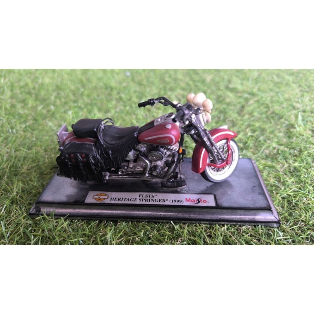 Maisto Harley Davidson Heritage Springer 1999