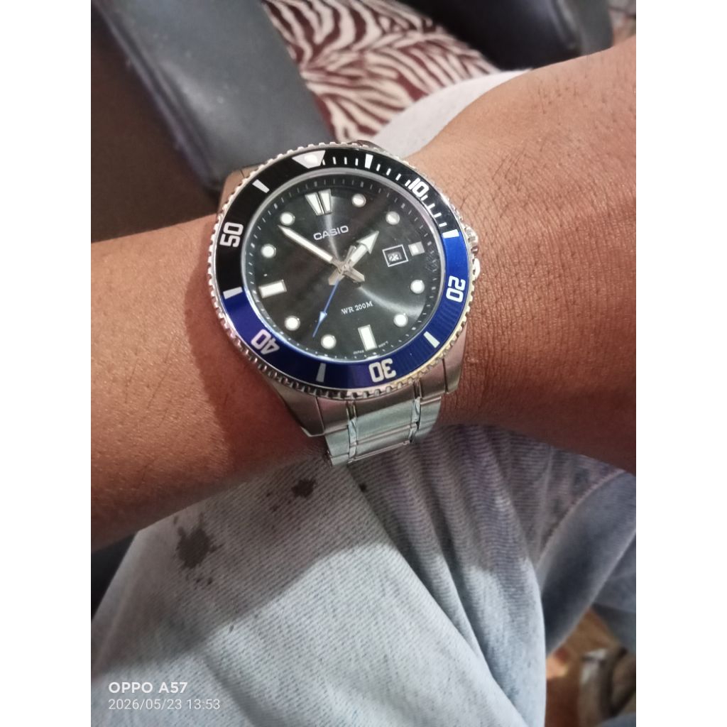 Casio duro mdv 107 batman