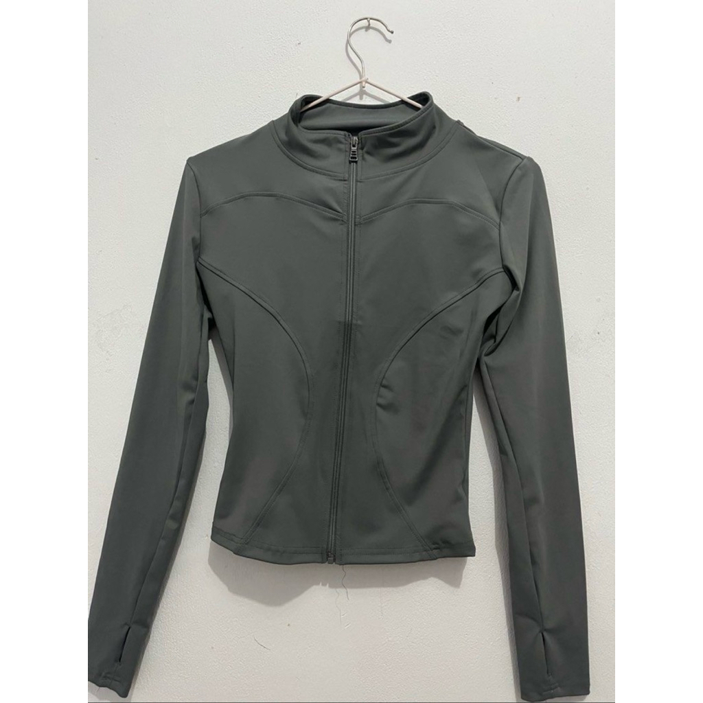 Jaket Olahraga Reytorm