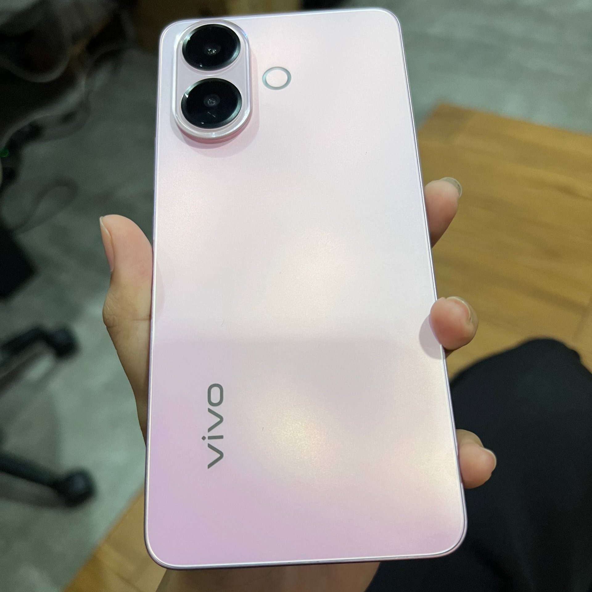 [Zenith Gadget Store] Vivo V60 5G Lite 8/256GB Pink Second Fullset Murah Minus LCD Shadow Bergaris T
