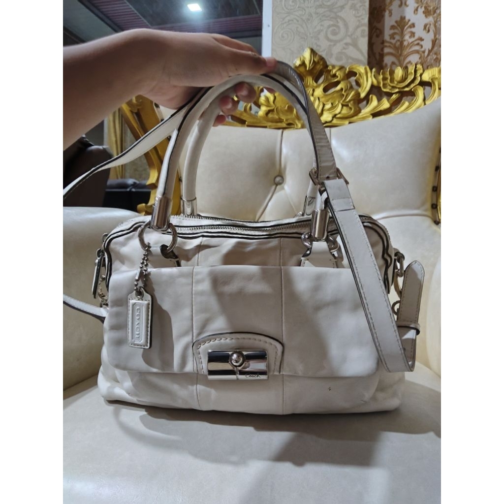 Tas COACH bekas pemakaian, second seken preloved