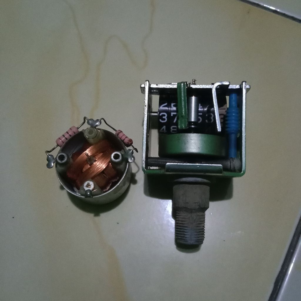 KM KECEPATAN DAN AMPER BENSIN VESPA EXCEL ORIGINAL COPOTAN