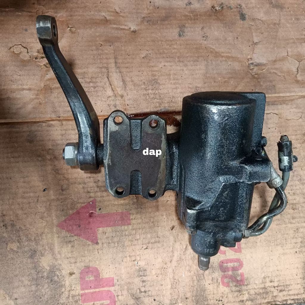 gearbox steer  power stering land cruiser vx 80 merk toyota copotan original japan ex Singapore
