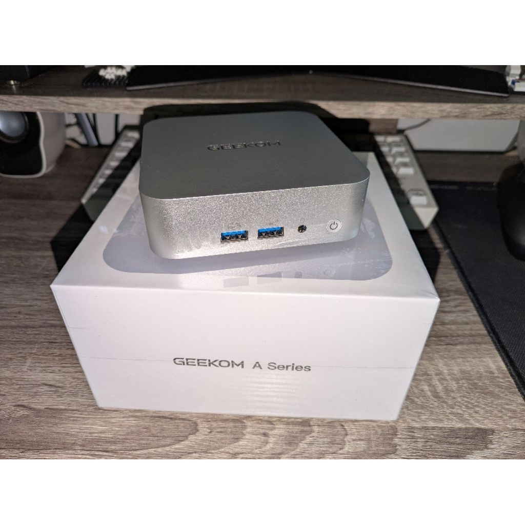 Mini PC GEEKOM A6 - AMD Ryzen7 6800H