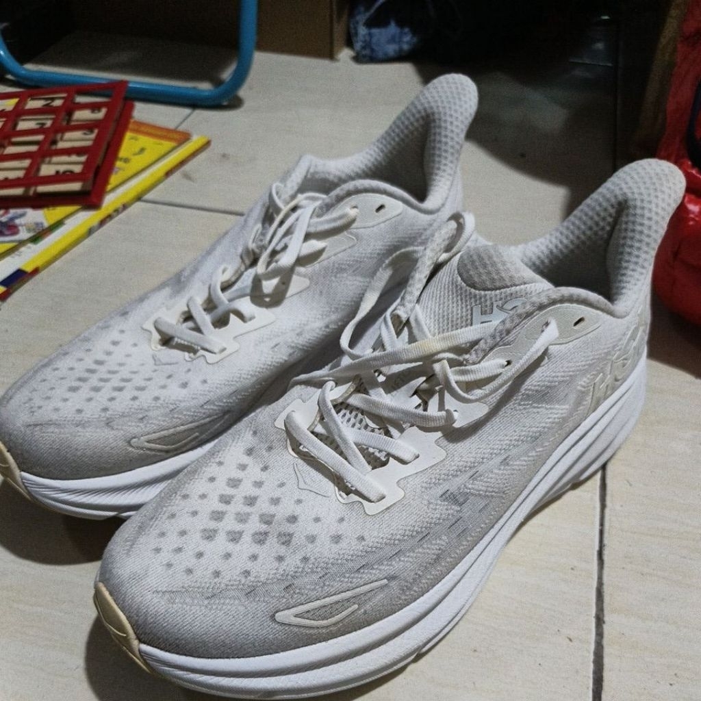 [SECOND] HOKA CLIFTON 9 WHITE