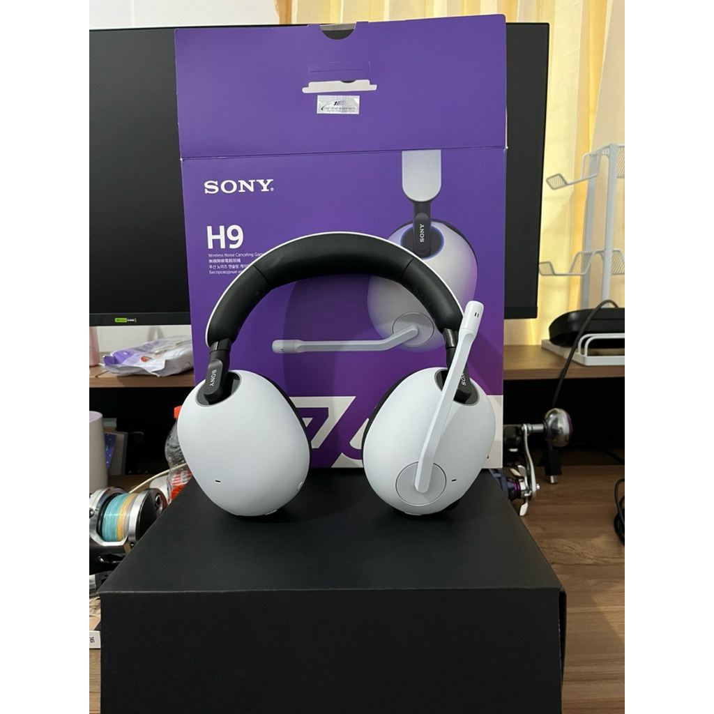 Sony INZONE H9 Wireless Noise Cancelling Gaming Headset - Hitam, Putih
