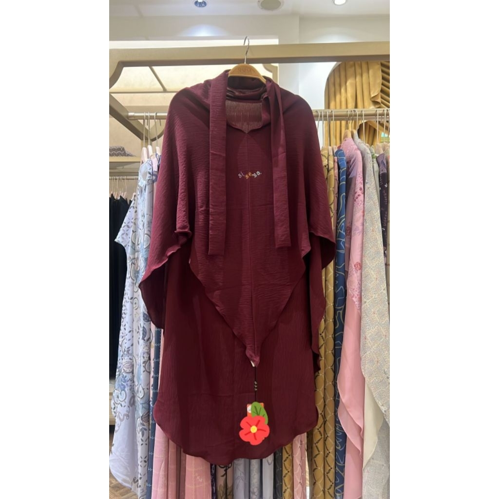 PL FK Short Hanisah burgundy SiSeSa