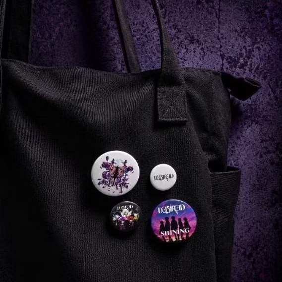 Set Pin DesireD Official Merchandise  Visual Kei Band