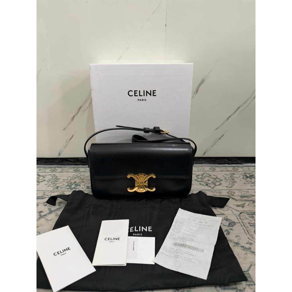 Preloved Celine triomphe shoulder bag 2024