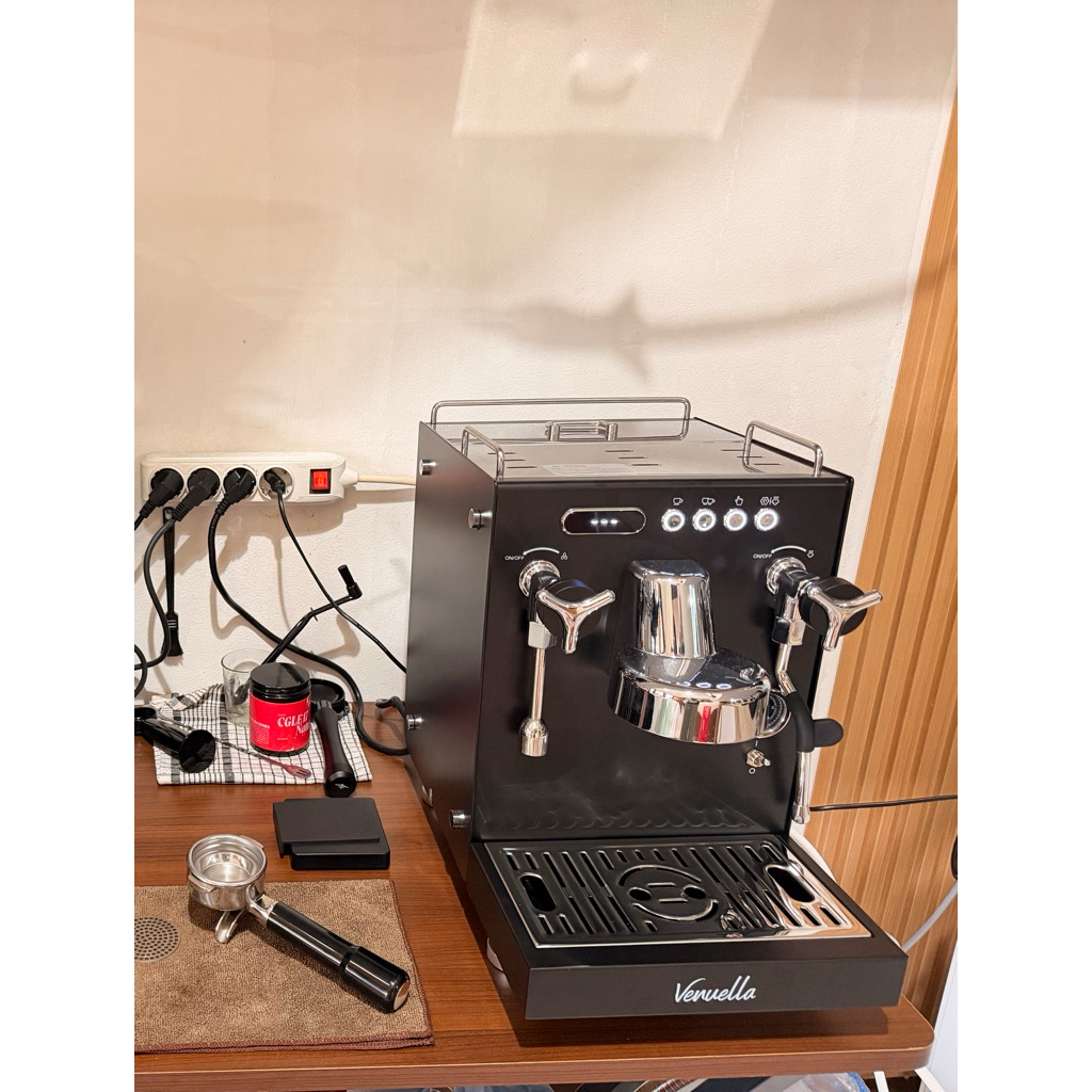 Espresso Machine Venuella Corvo 1