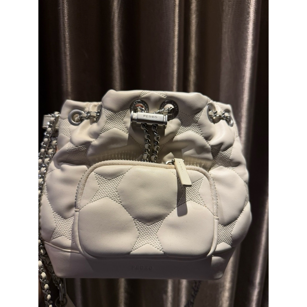 PRELOVED TAS PEDRO ORIGINAL BELI DI STORE TAS PEDRO PUTIH BUCKET BAG MULUS