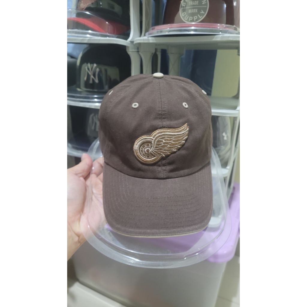 topi Redwings by Twins Enterprise