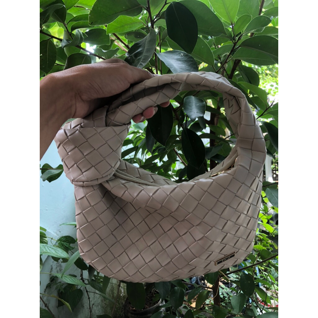 ENJI Joya Handbag - Almond