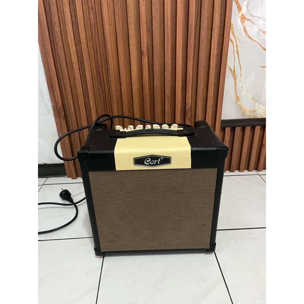 amplifier gitar cort cm15r second