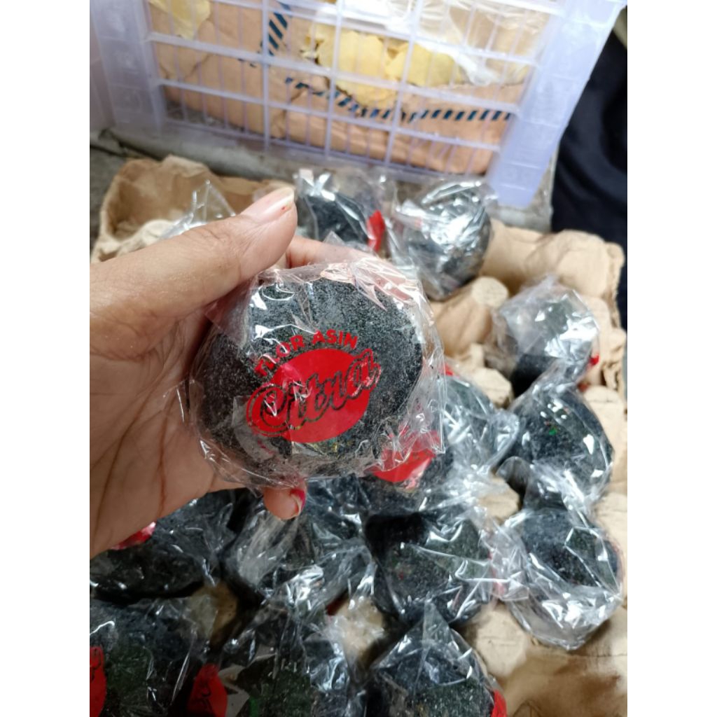 telur asin mentah