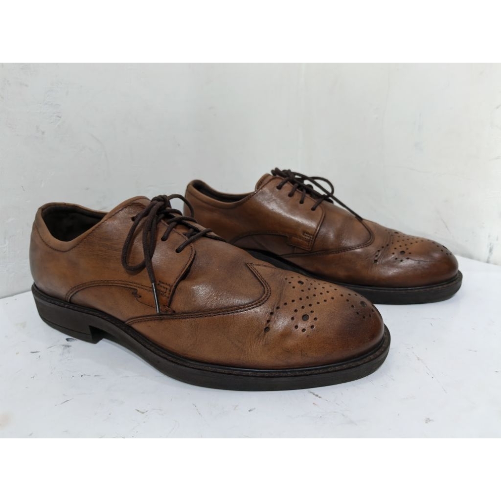 Sepatu Kulit Wingtip Ecco, Size 42