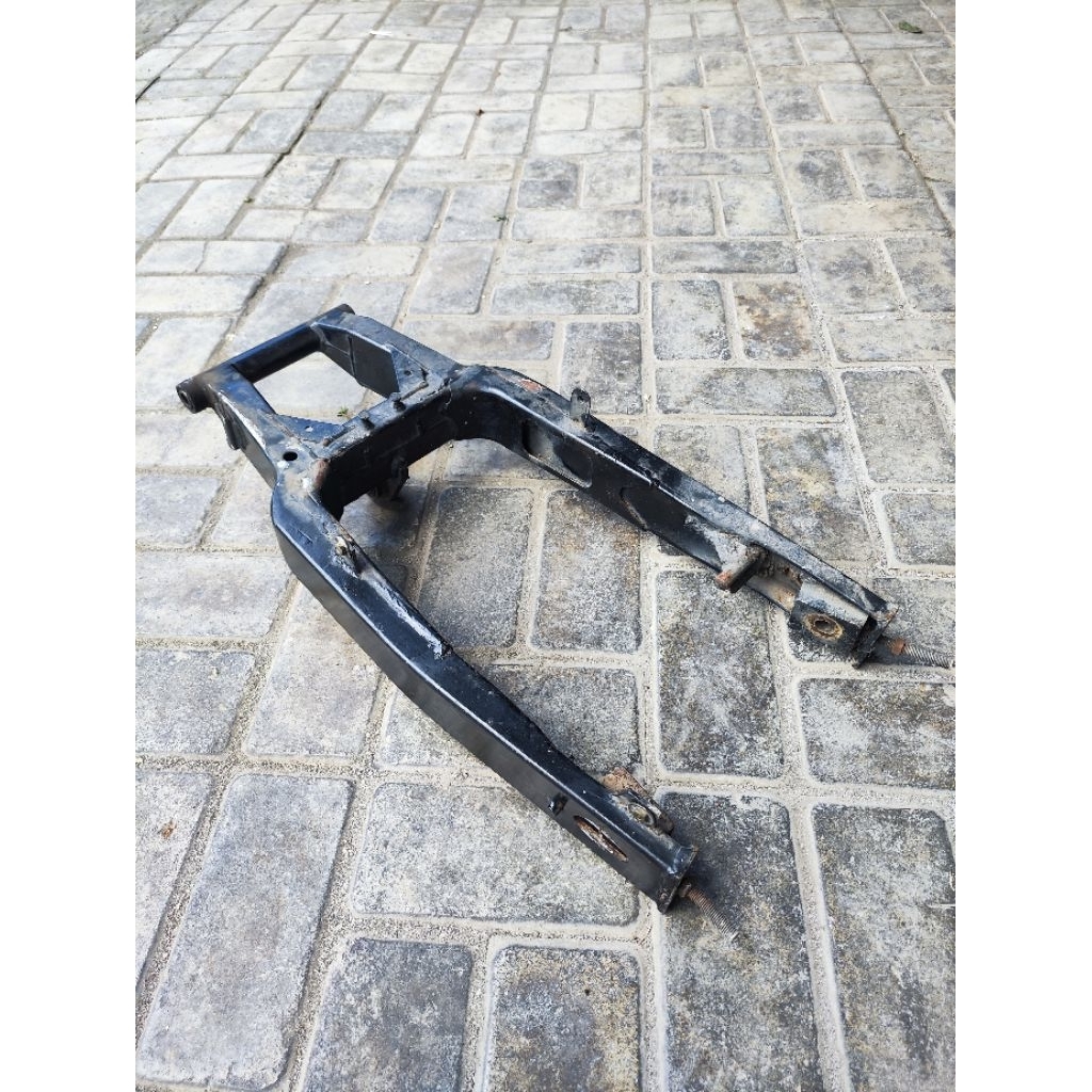 Swing Arm VIXION OLD original tapak lebar 27cm