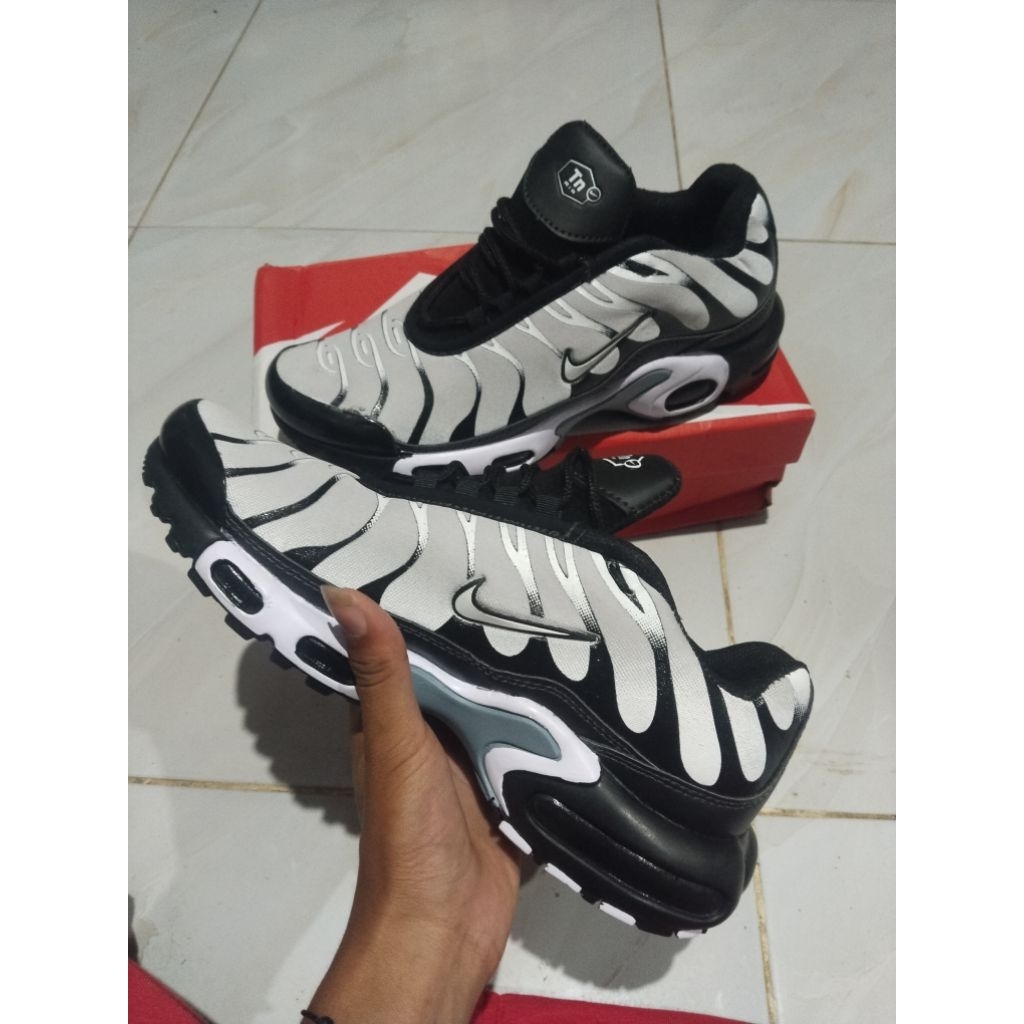 nike tn
