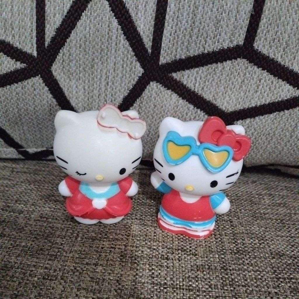 Action Figures Hello Kitty Brand EMCO, Preloved Atau Second