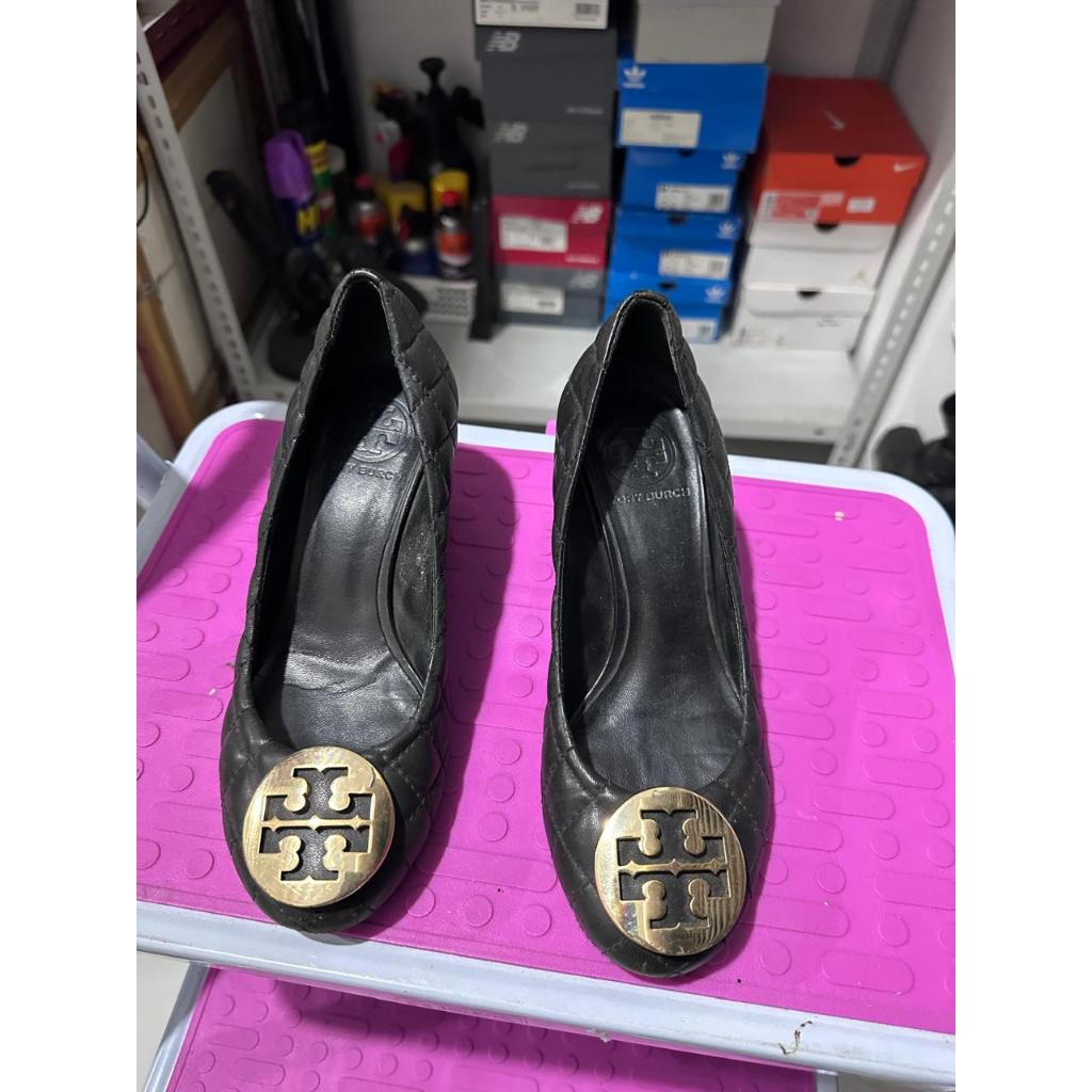 High Heel Tory Burch Hitam Bekas