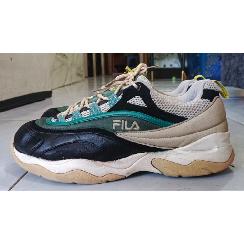 Sepatu Fila SZ.44 ORI second