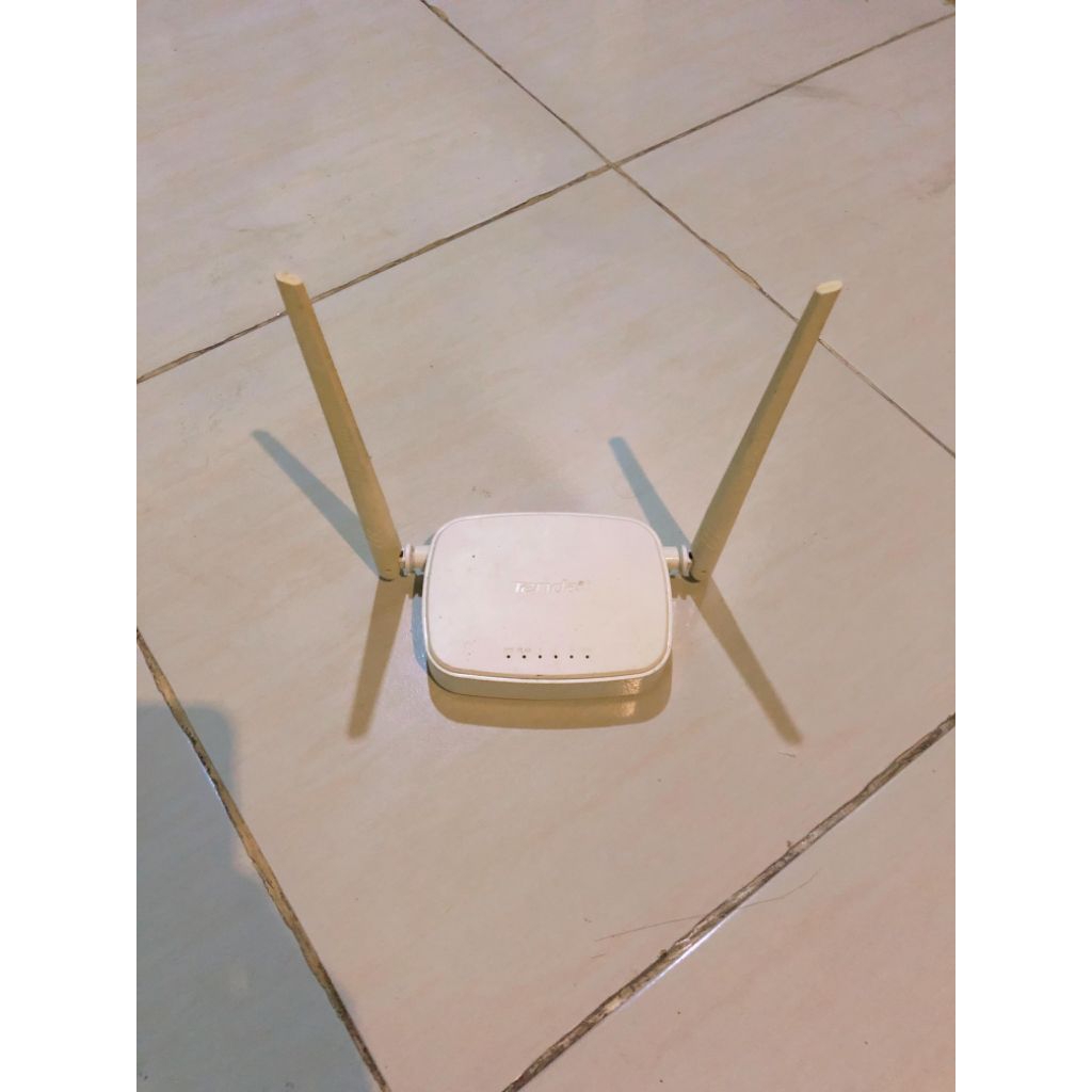 Router Wifi Scond Merk Tenda