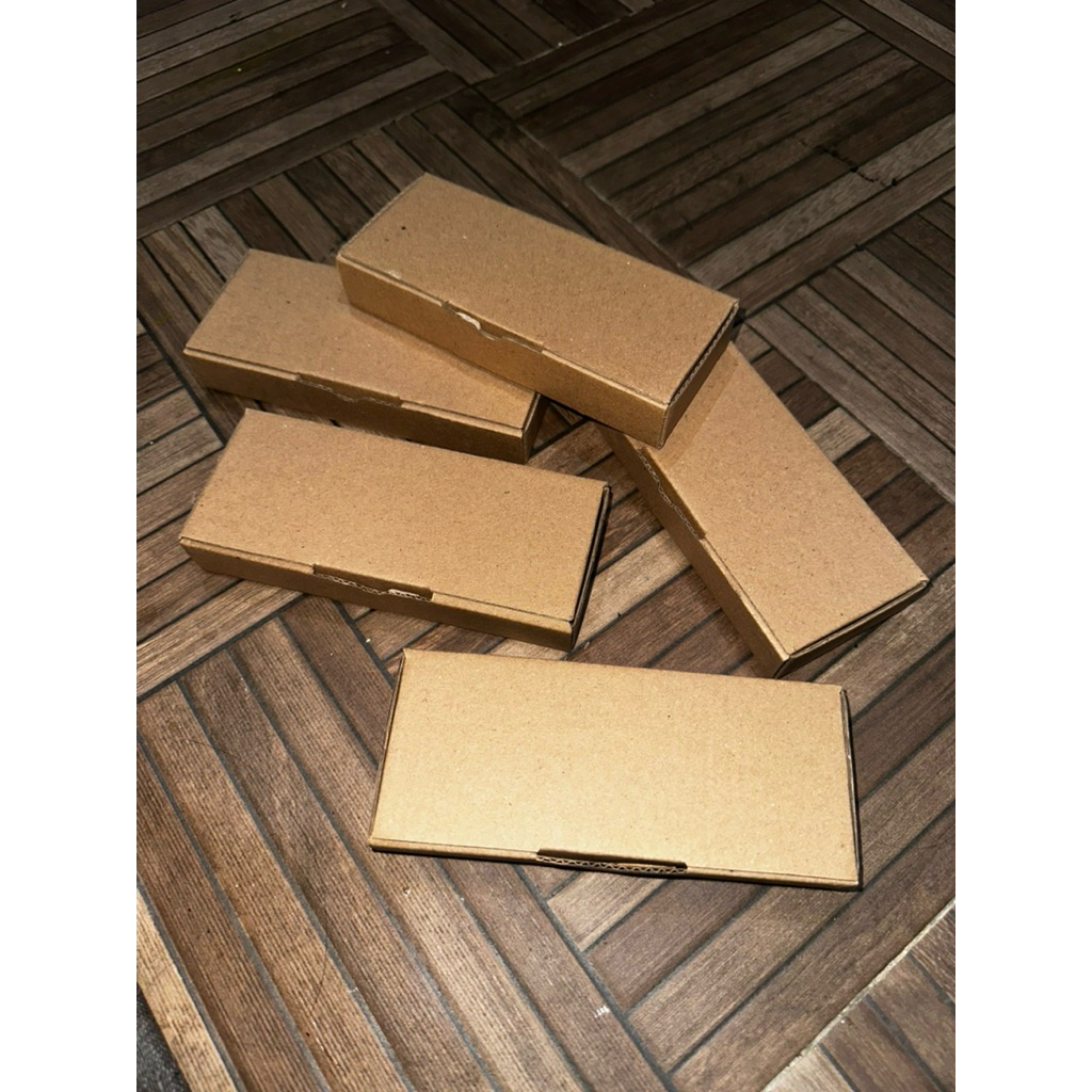 Mistery Box dengan isi Asesoris Miniatur Bus RKC Lama atau Tronton Terbaru