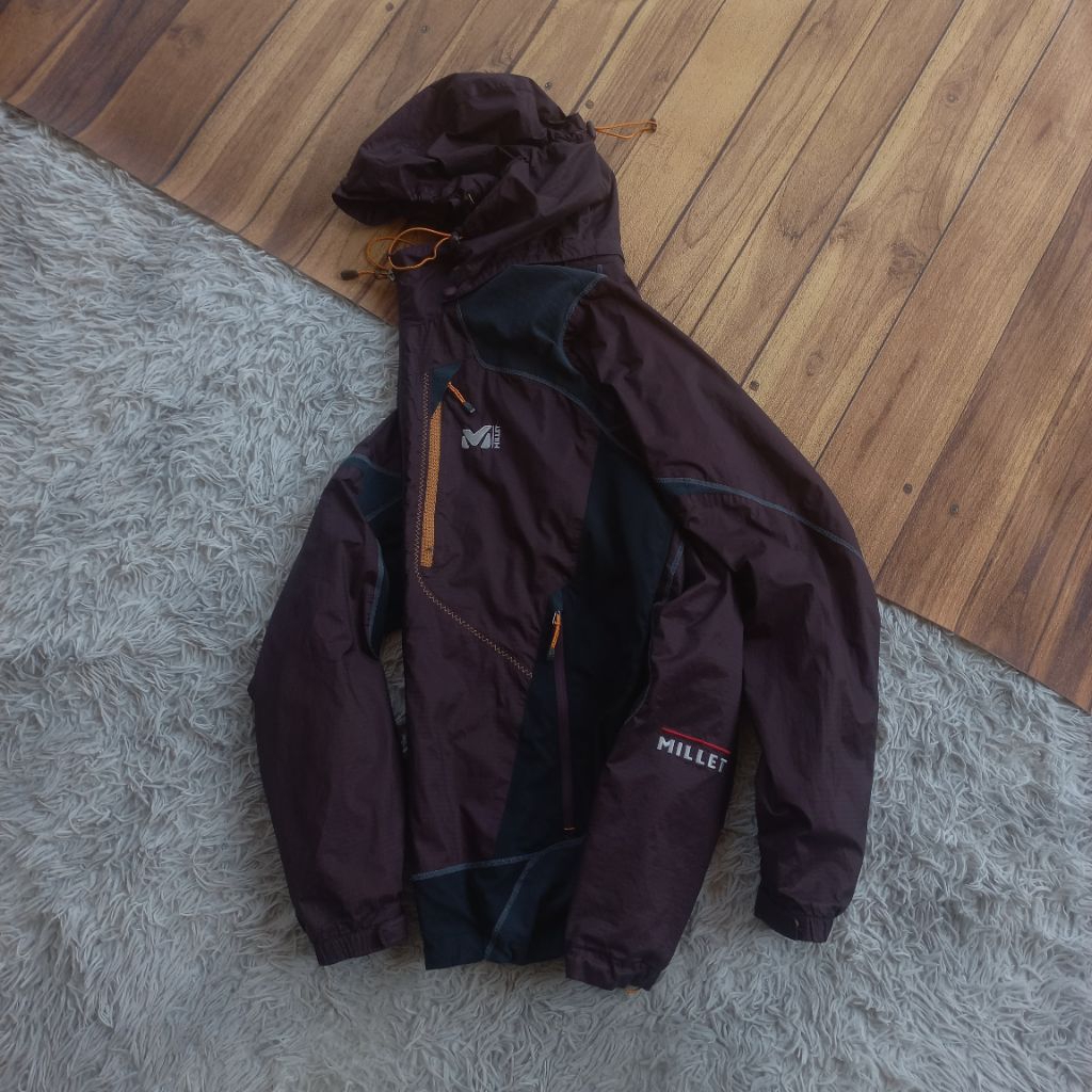 Jaket Outdoor Millet Gorpcore Waterrepellent NOT goretex blocktech running sports lightweight windbr