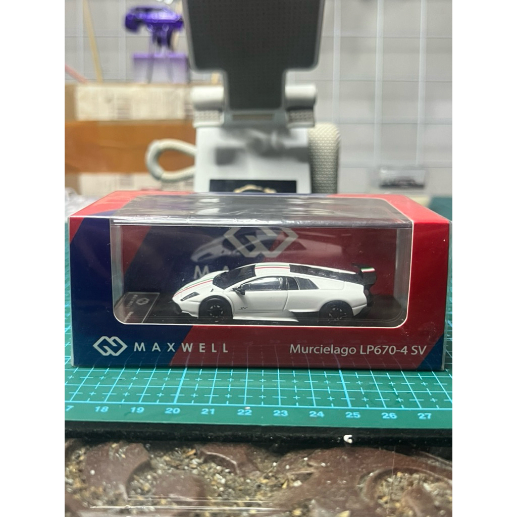 maxwell lamborghini murcielago lp670-4 sv putih stripe segel