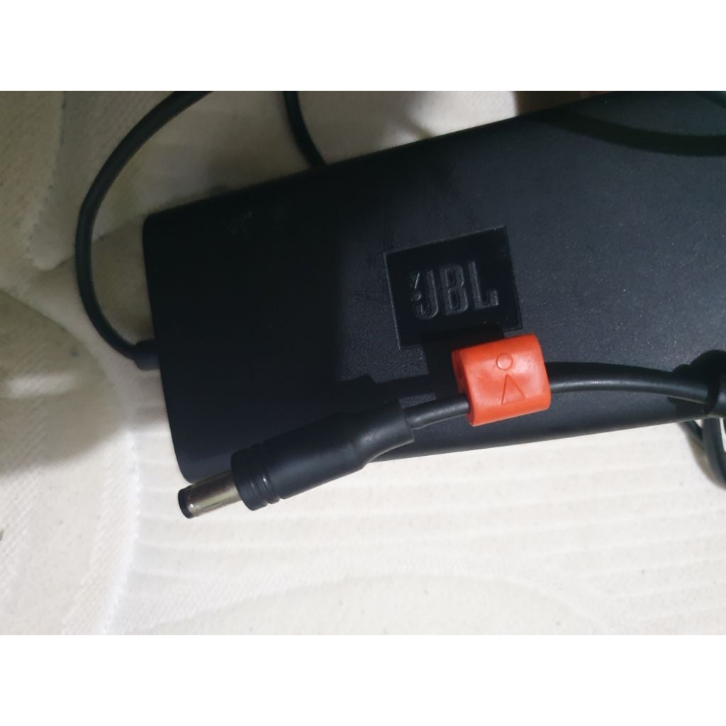 charger ori JBL by harman untuk speaker JBL boombox 2 dan 3