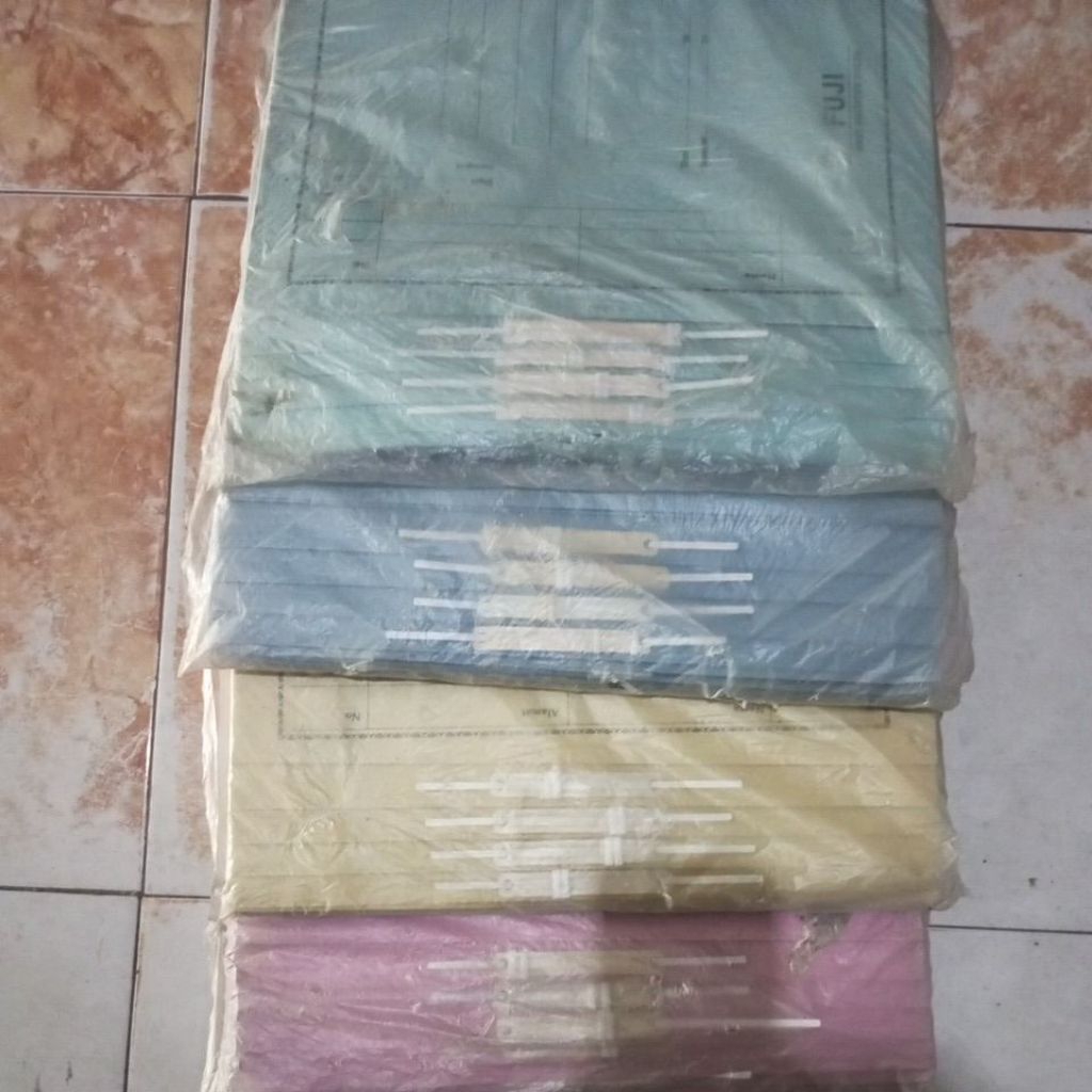 50 Pc Kertas Stopmap Snelhecter Folio Merek Fuji