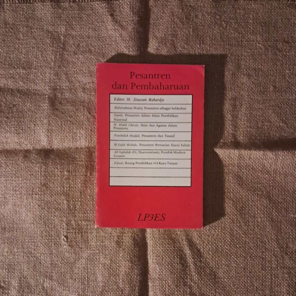 PESANTREN DAN PEMBAHARUAN - M. DAWAM RAHARDJO