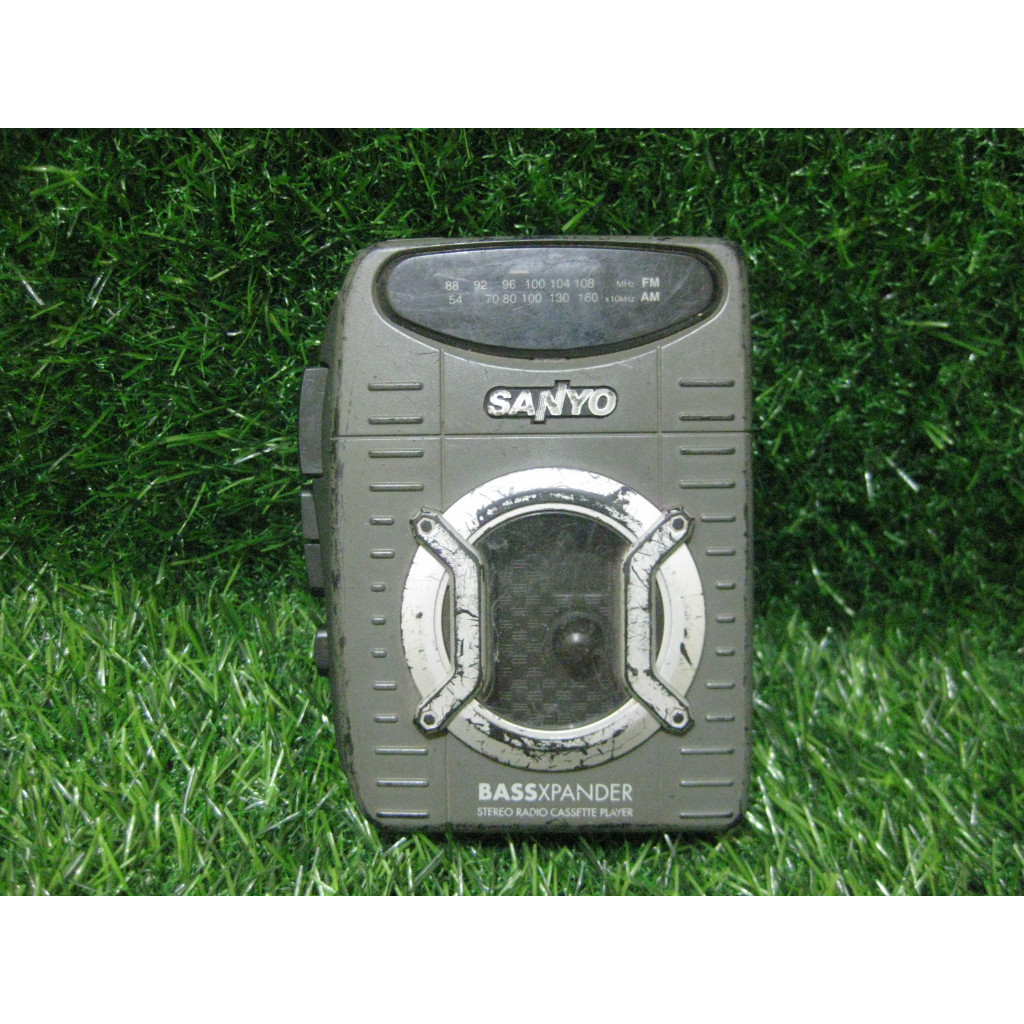 Walkman Sanyo VIP-310 pemutar kaset stereo normal 1