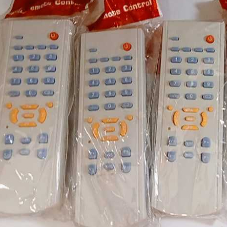 Remote TV BUATAN Cina WCOM 55L1 - Mudah Digunakan