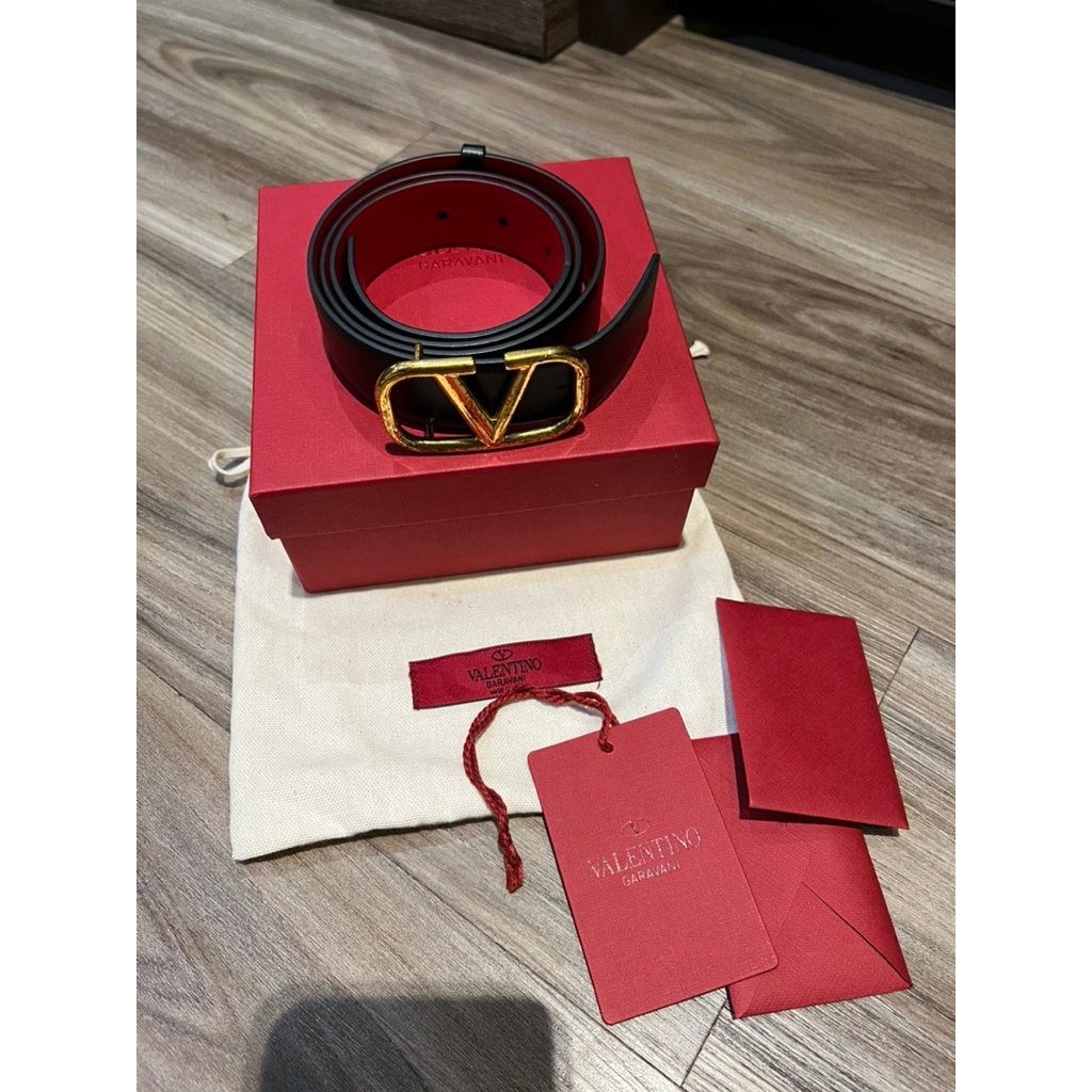 Valentino Belt sz 80 Preloved