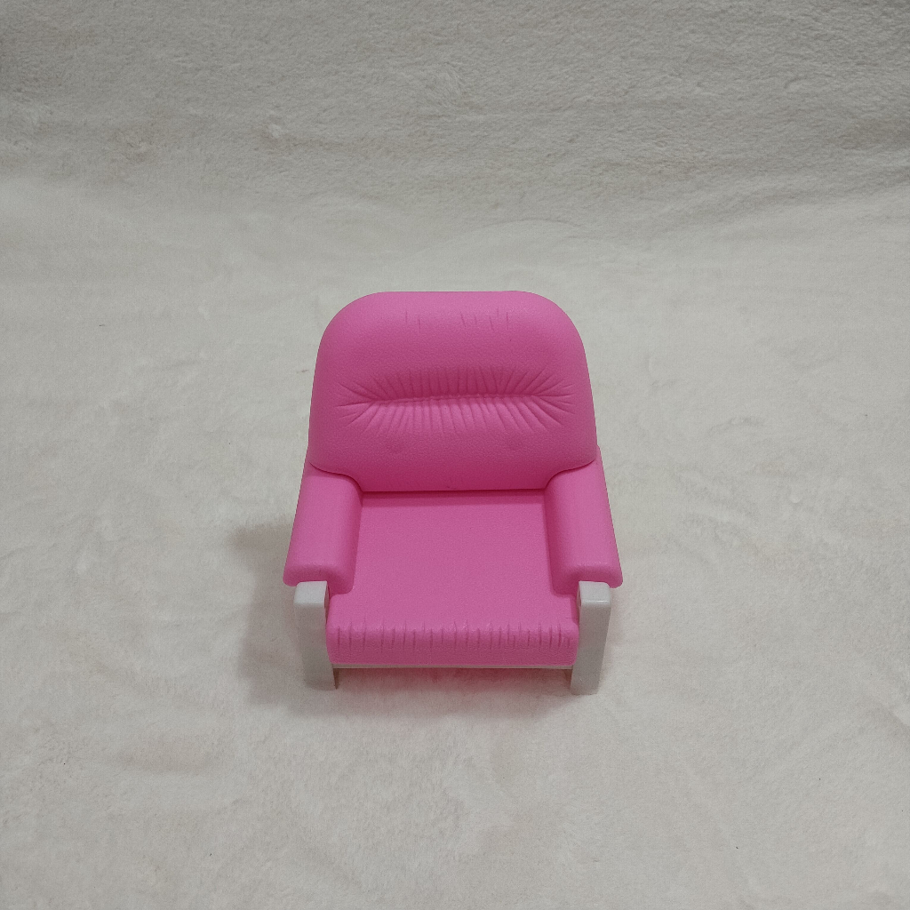 Perabot Furniture Perlengkapan Perintilan Barbie Berbi Mainan Anak Plastik Rumah Cewe Perempuan Sofa