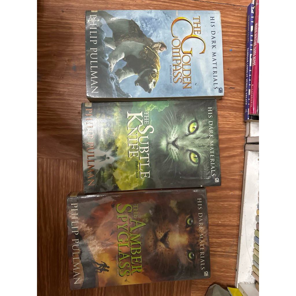 The Golden Compass Set