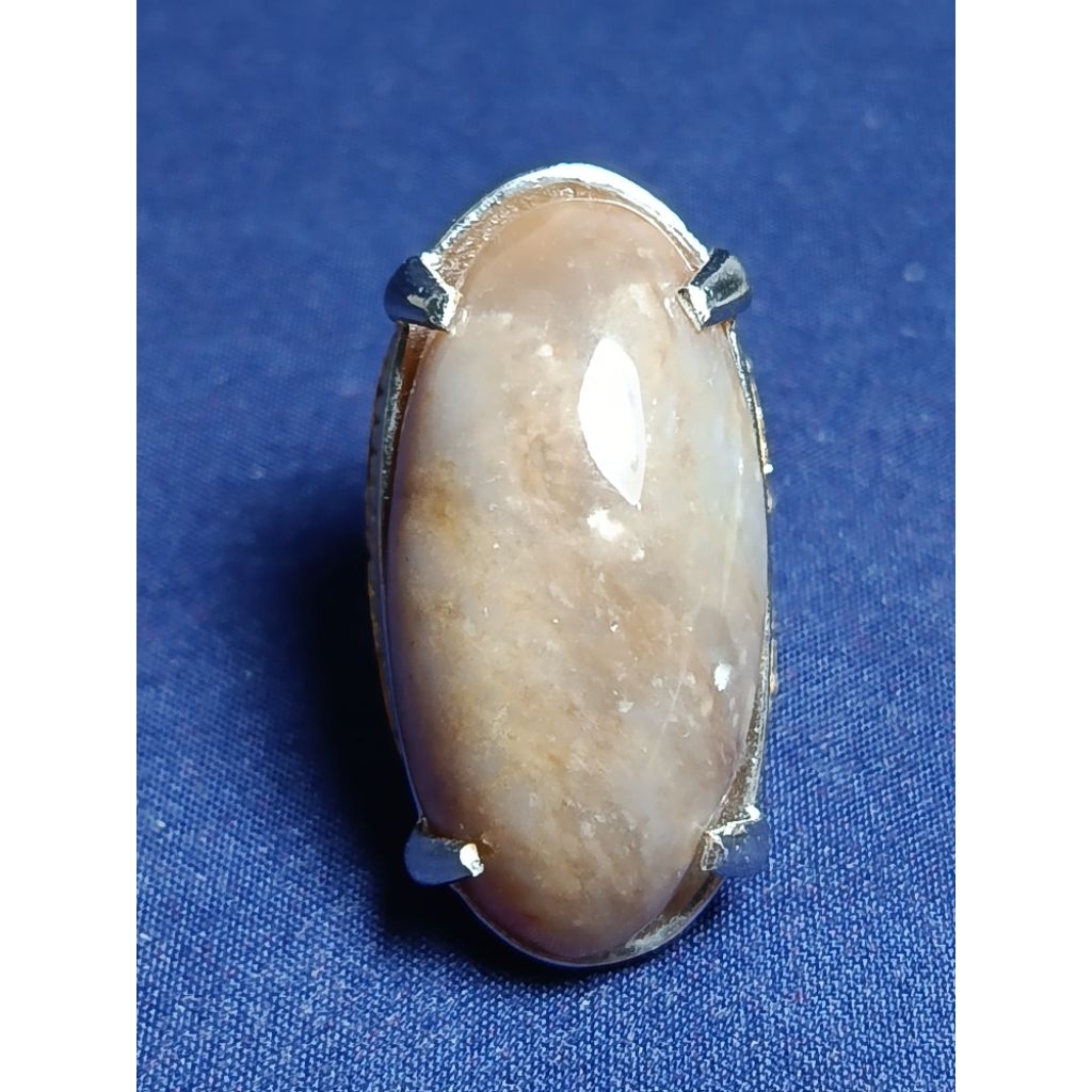 Natural Chalcedony / Batu Kecubung Asihan, 1