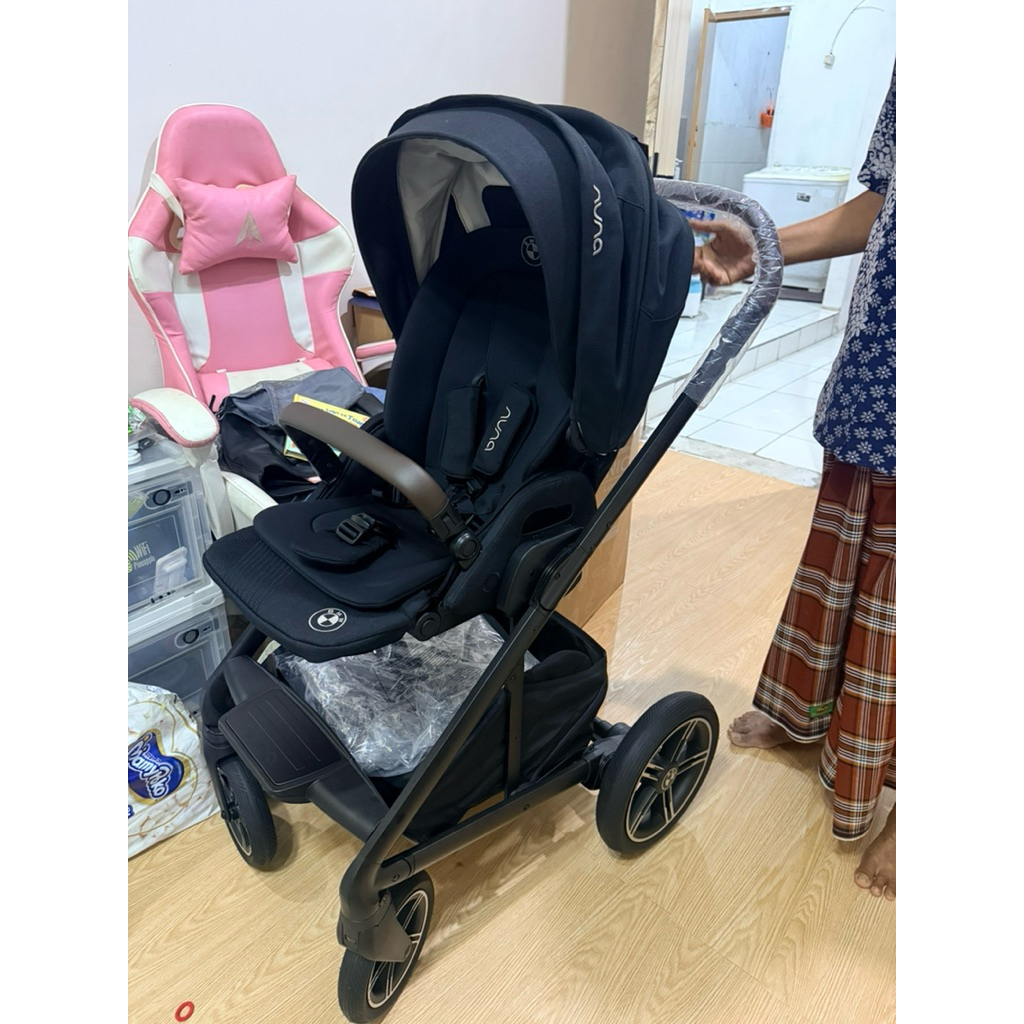 Stroller Nuna Mixx Next x BMW