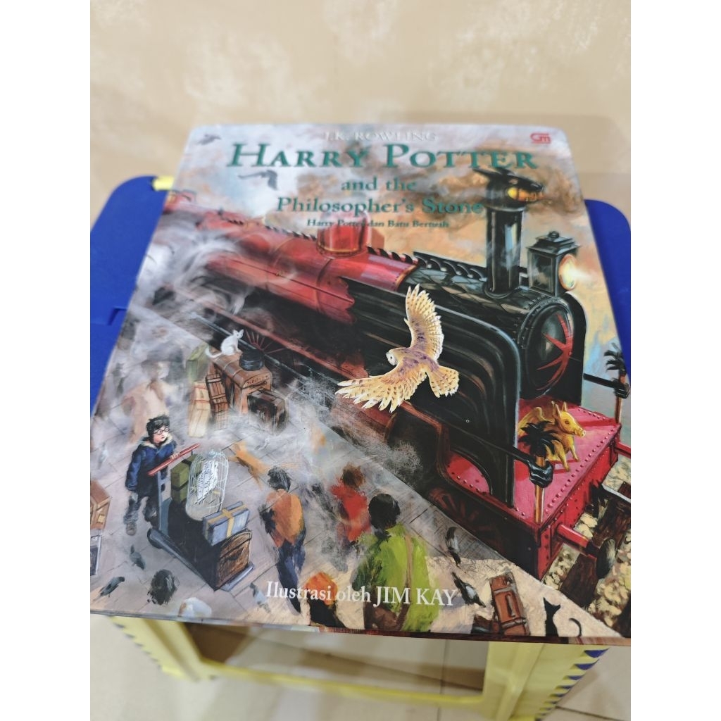 novel original harry potter 1 and the philosopher's stone ilustrasi illustrated ori dan batu bertuah