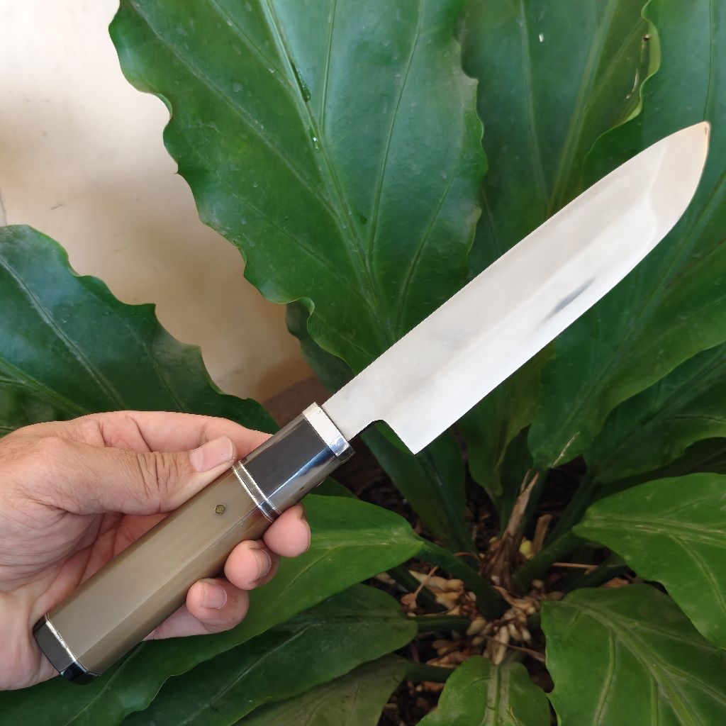 N695 Premium Handmade Japanese Kitchen knife. Pisau dapur dengan material  Bohler N695 yang super ta