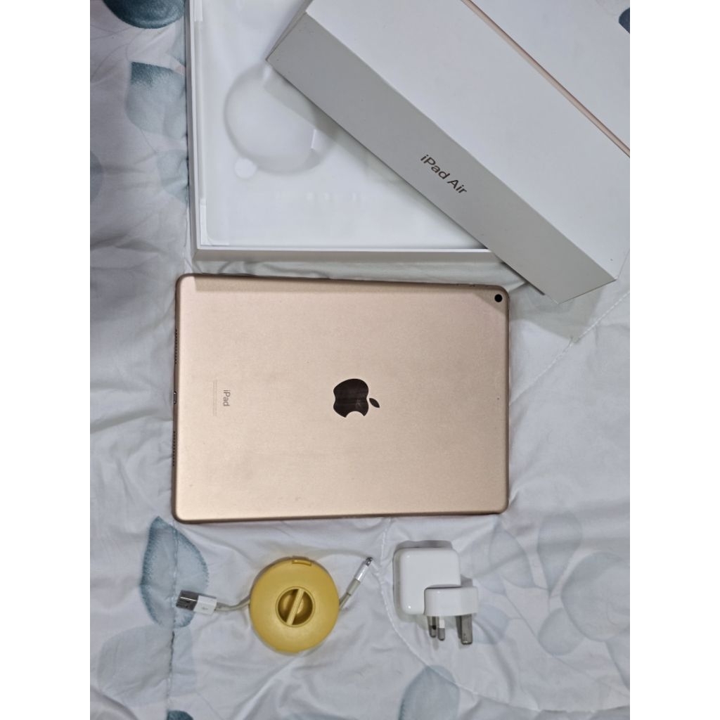 APPLE IPAD AIR 3 64GB WIFI ONLY ROSE GOLD SECOND ORIGINAL FULLSET BOX